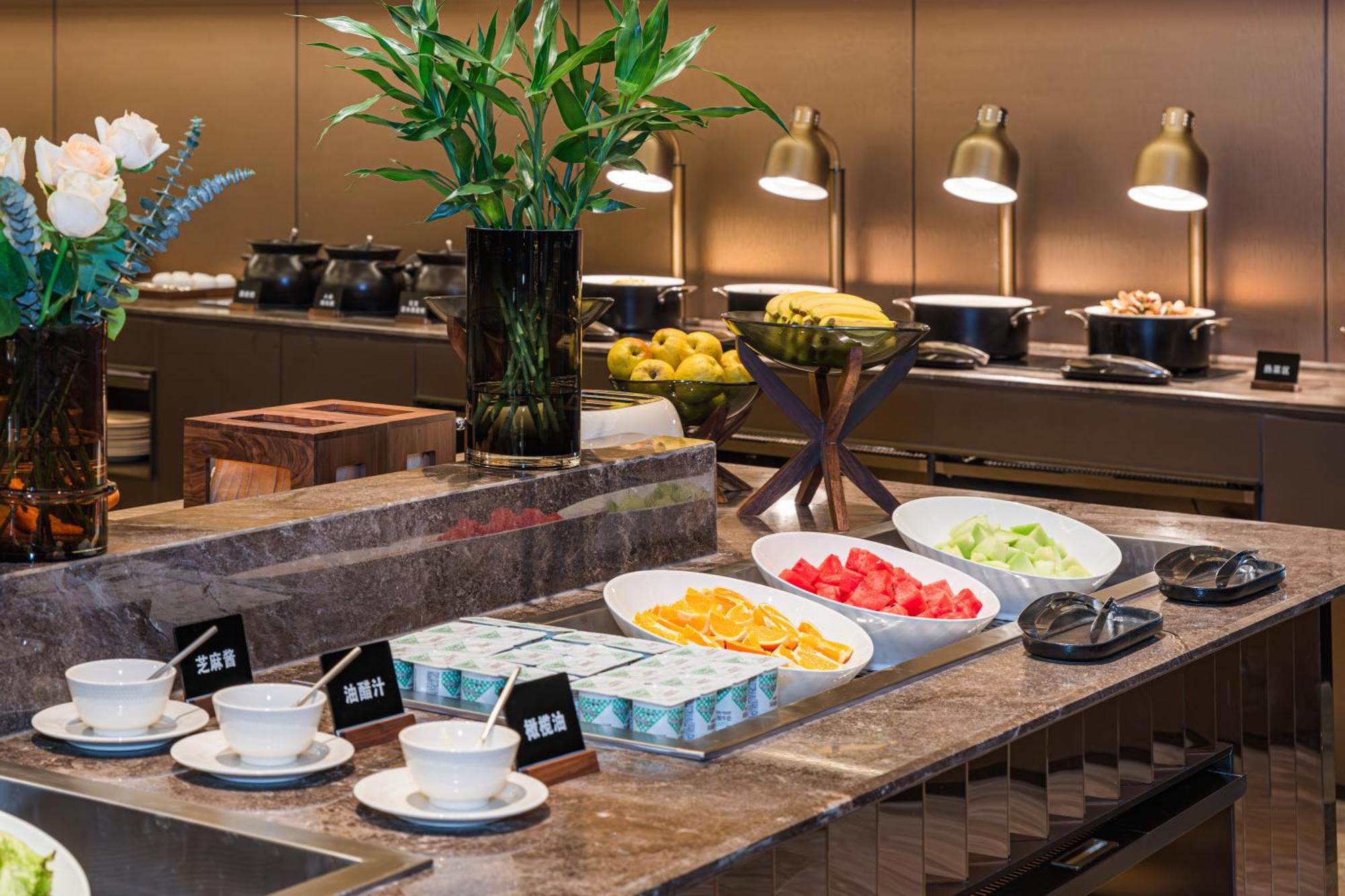 Orange Crystal Hotel, Baoyang Road, Baoshan District, Shangha Hotel